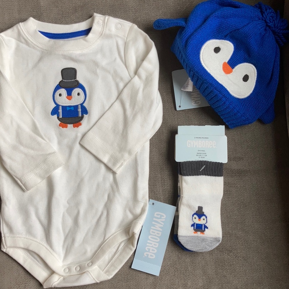 Boy onesie, hat and socks 3-6 months